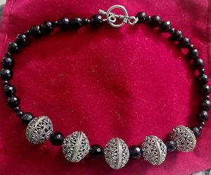 (PRICEDROP!!) Black onyx hand made neck/ear set