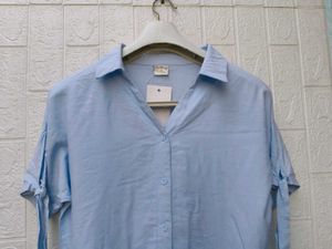 New with tag Cute Light Blue Button-Up Top