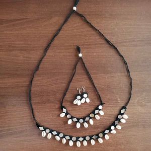 Handmade Shell & Mirror Necklace Set