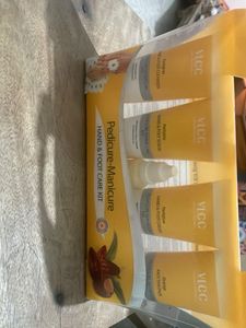 VLCC Pedicure-Manicure Hand & Foot Care Kit