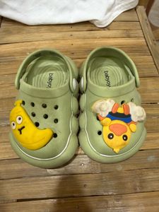 Cute Green Crocs with Banana &amp; Duck Charms