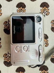 Fujifilm FinePix A345 - 4.1MP Digital Camera