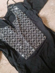 Black Embroidered Kurta