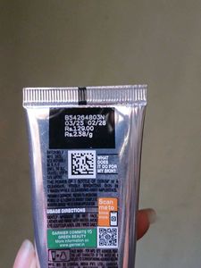 Garnier &amp; Himalaya Face Wash Set testers.