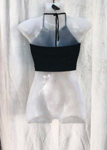 8810. Black Graphic Crop Top