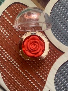 Typsy Beauty Rose Shaped Cream Blush