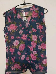 Floral Sleeveless V-Neck Top