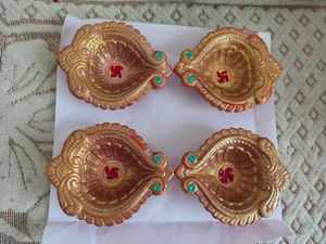 Set of 4 Decorative Diyas