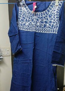 Blue Embroidered Cotton Kurta