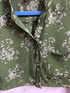 Green Floral Cropped Button-Up Top