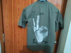 Balenciaga Graphic T-Shirt. for men &amp; woman