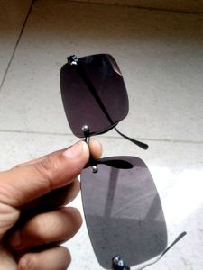 unisex Stylish Sunglasses with Case
