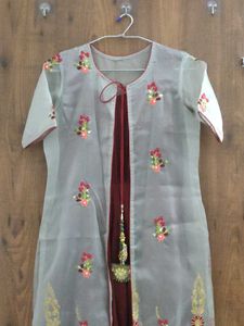 Embroidered gown and shrug set❤️✨