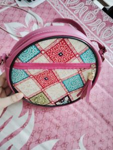 19.Stylish Round Bohemian Sling Bag