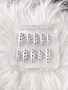 Cute Polka Dot Press-On Nails