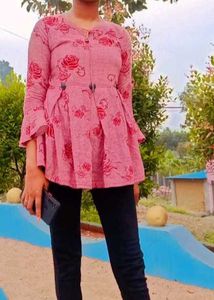 Floral Print Pink Kurta and black  jeans