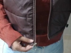 Croped wine puffy jacket