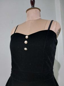 Chic Black Dress