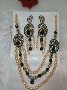 Stunning Pearl &amp; Blue Stone Jewellery Set