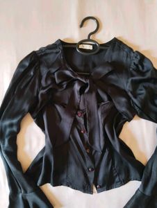 Pretty Black Bow Ribbon blouse