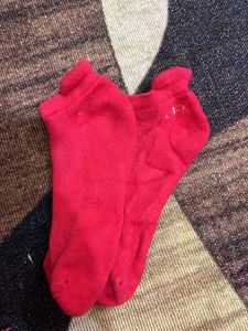 Heelium Red Socks