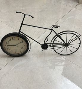 Cycle Shaped Clock