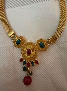 Elegant Gold-Tone Necklace