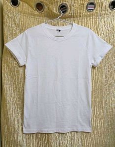 Basic white T-Shirt