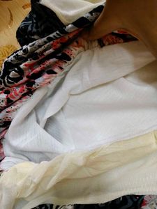 Stylish White Sleeveless Tunic Top