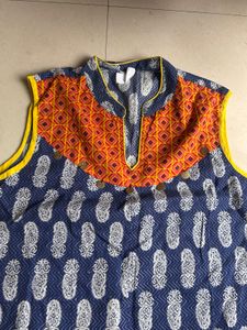 Blue Paisley Print Sleeveless Kurta