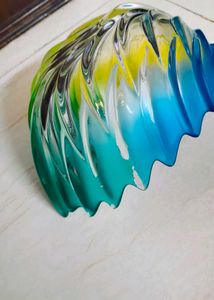 Colorful Stunning Leaf Shape Glass Fruit Bowl