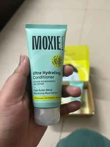 Moxie Shampoo &amp; Conditioner Set
