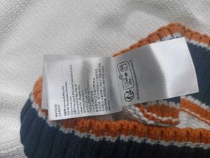 H&amp;M Men's V-Neck Sweater Vest
