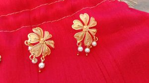 Pearl &amp; Gold Flower Necklace Set