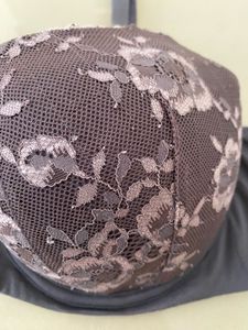 Elegant Lace Bra and Panty Set