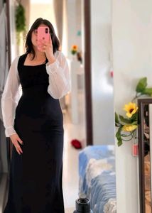 Elegant Black Maxi Dress with Puff Sleeves