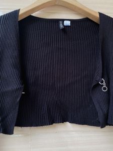 🖤Chic Black Cropped Cardigan