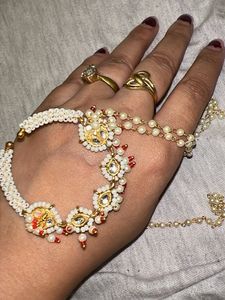 Elegant Pearl &amp; Crystal  Nath