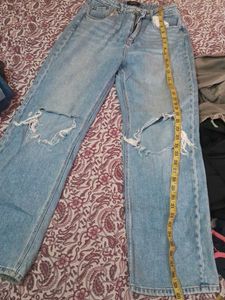 Distressed Light Wash Wide Leg Jeans