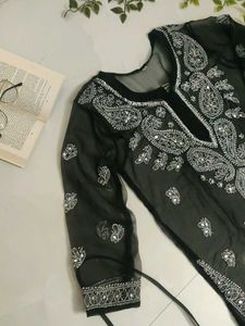 Elegant Black Chikankari Kurta✨🤍🖤