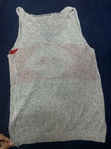Sparkly Lip Print V-Neck Tank Top