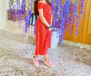Chic Red Floral Midi Dress