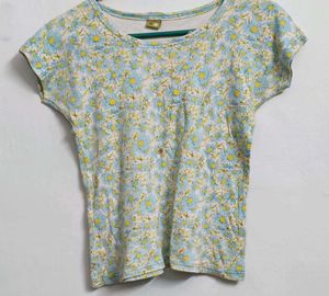 Daisy Print T-Shirt