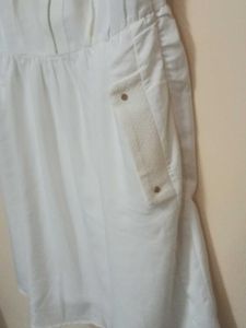 Chic White Sleeveless Dress