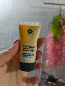 Sugar Tan Ban 4% Niacinamide Sunscreen
