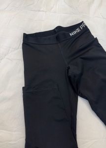 Nike Pro Women's Capris