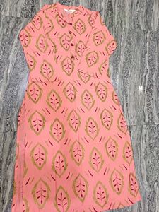 Stylish Pink Leaf Print Kurta