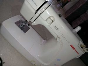 USHA Janome Sewing Machine
