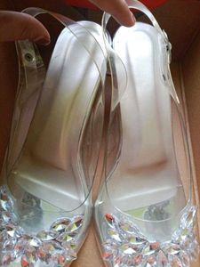 Sparkling Pointed Toe Heels