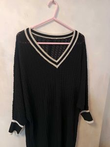 long Chic Black V-Neck Knit Tunic